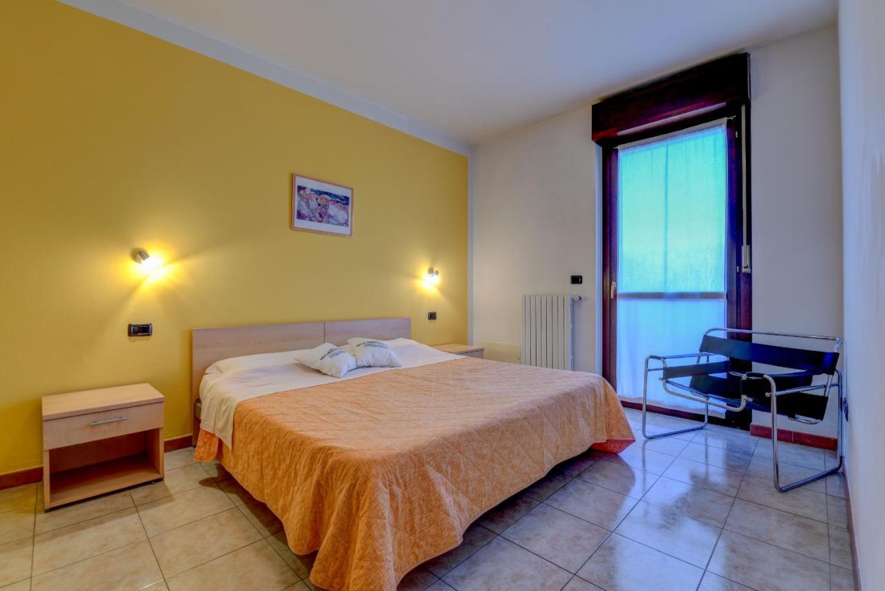 Residence Meridiana Peschiera del Garda Eksteriør billede